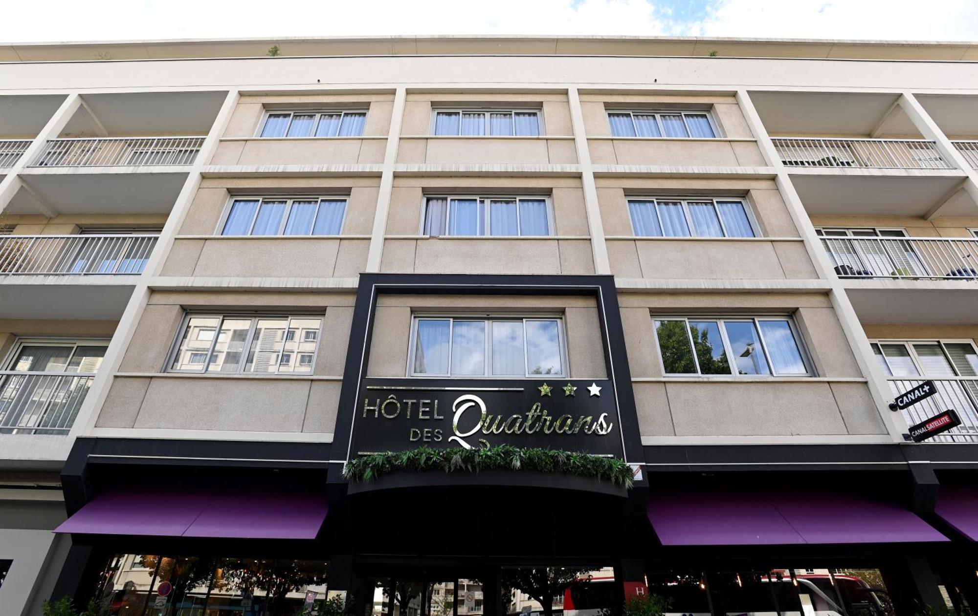 Hotel Des Quatrans Caen Exterior photo